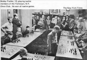 Read more about the article אפולו 11 – אלוף העולם בשחמט בובי פישר – חלק א' – ילדותו/שחר אלוני