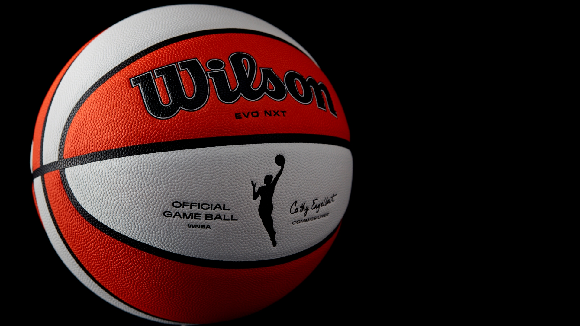 העונה ה-25 של ה-WNBA יוצאת לדרך / יאן מלניקוב