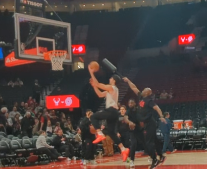 פורטלנדי- DA את DA / א.מנור