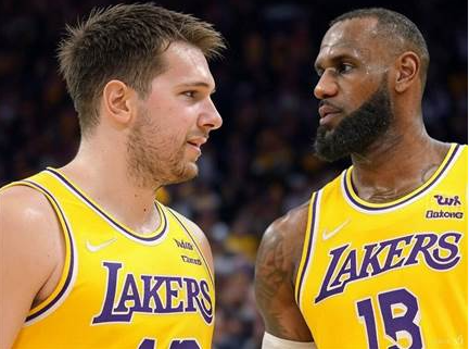 לברון, והבן האמיתי שלו על הפרקט / הגולש דני ש.