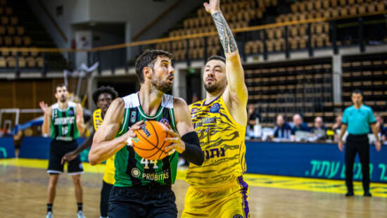 הפועל חולון – חובטוד באדלונה בליגת האלופות של פיב"א / אילן אגינסקי