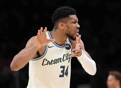 סיקור מרובע לפורים / אבי טרכטמן