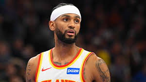 פריחה מאוחרת: כשהניסיון פוגש את ההזדמנות/ הגולש ניר חבצלת